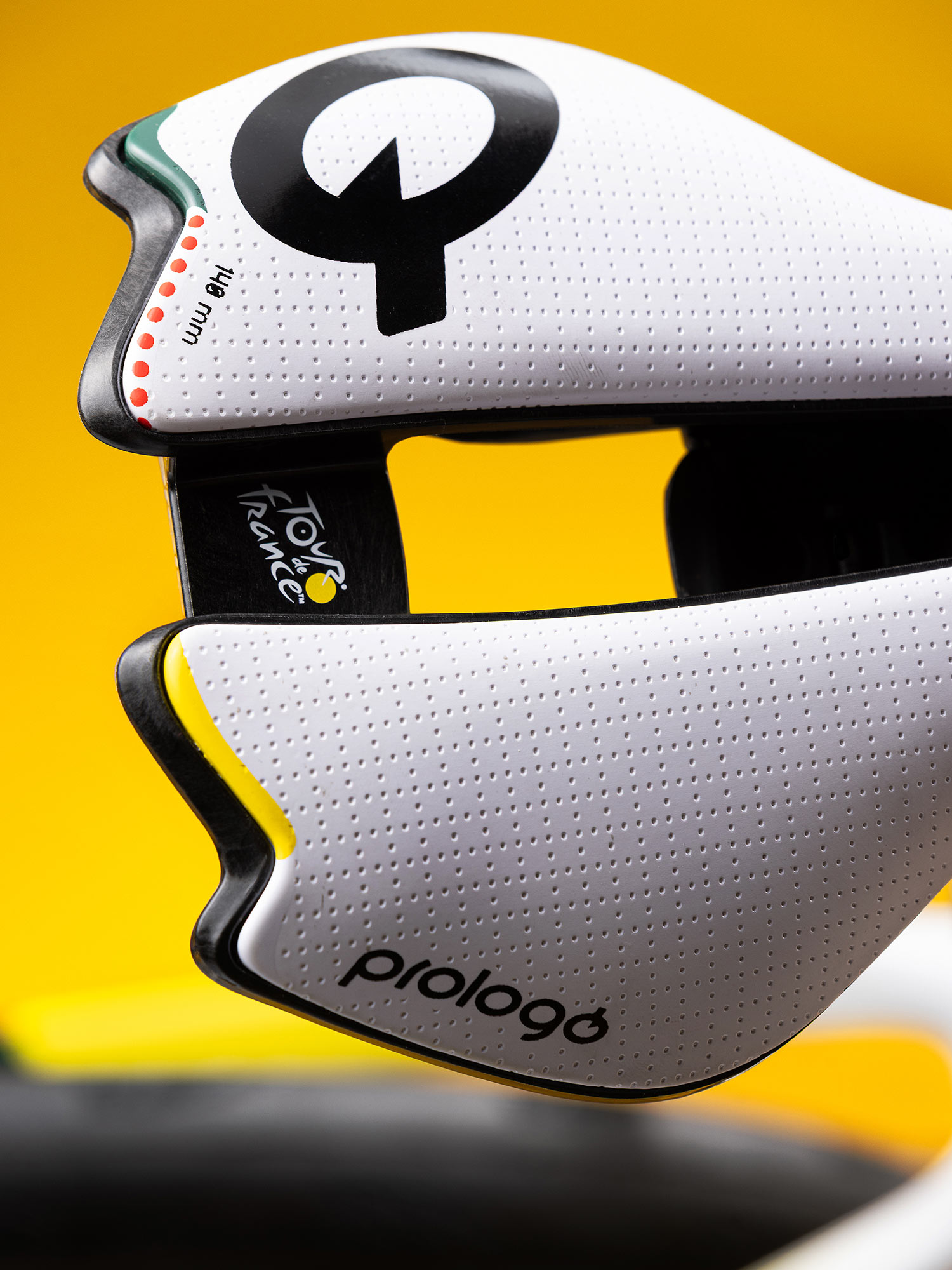 all-new Bianchi Specialissima RC CV ultralight road race bike in 2026 Tour de France limited edition: custom TdF Prologo saddle