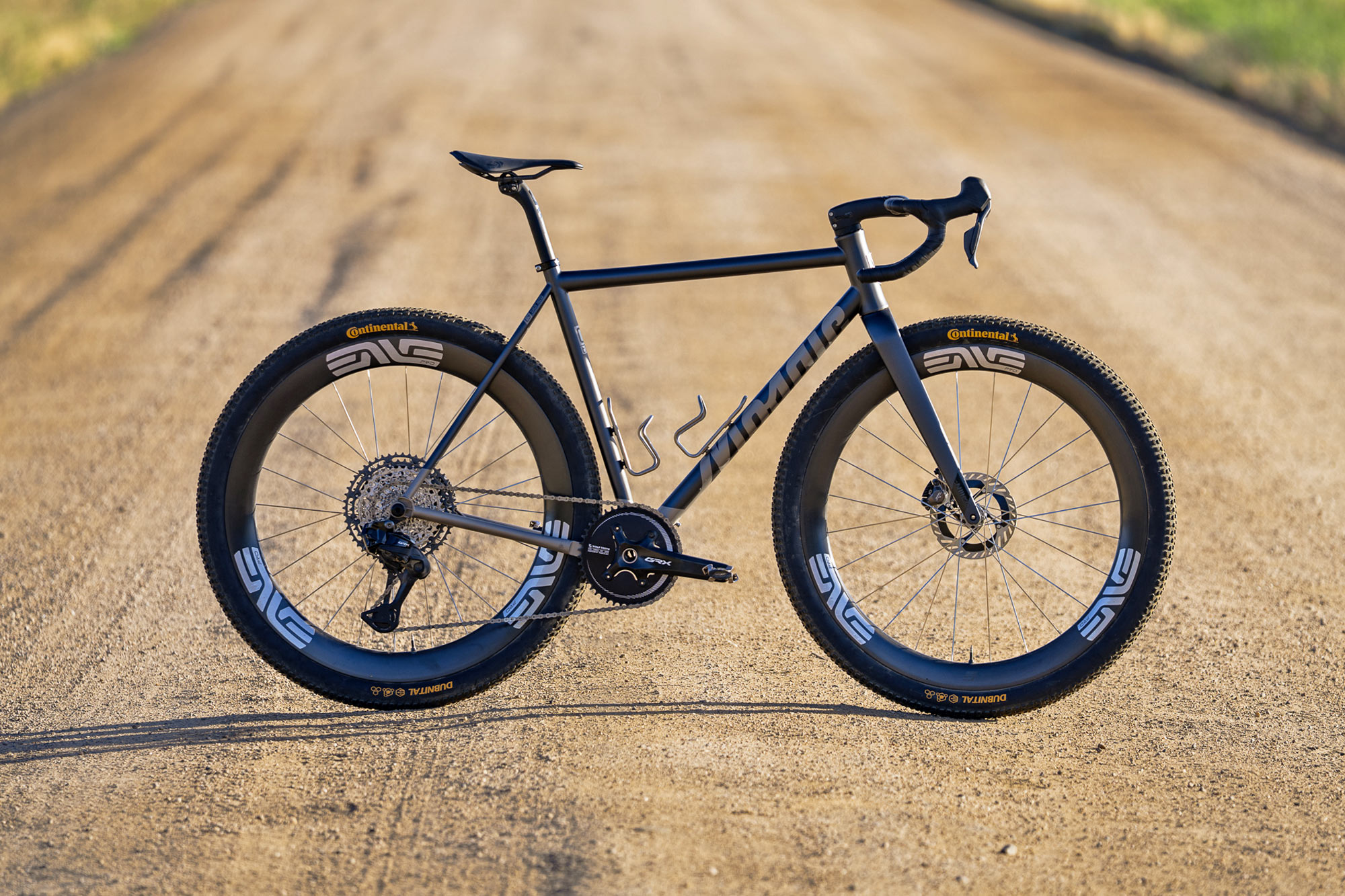 Mosaic GT i55 Ti Gravel Bikes Get Bigger Tire Clearance Again, Plus All-New Carbon Fork