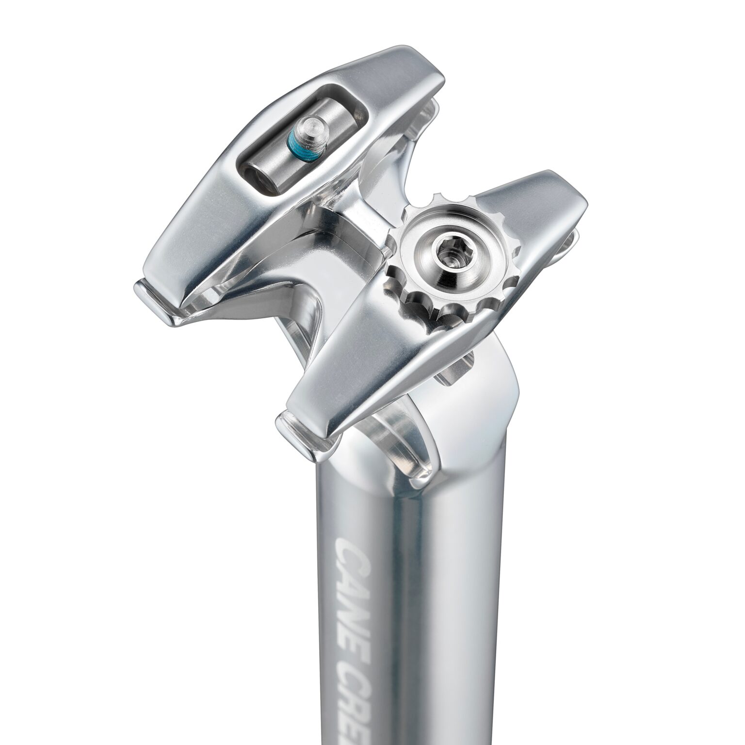 studio image showing the saddle clamp and the 3-way adjuster on the GXC seatpost.