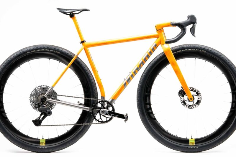 Mosaic Cycles Rolls in the GT i55 32, a Purpose-Built 32″ Wheeled Gravel Race Bike