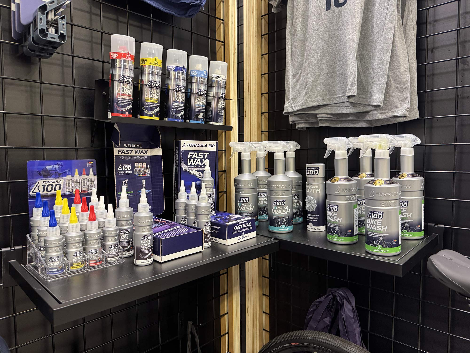 formula 100 bicycle care product lineup.