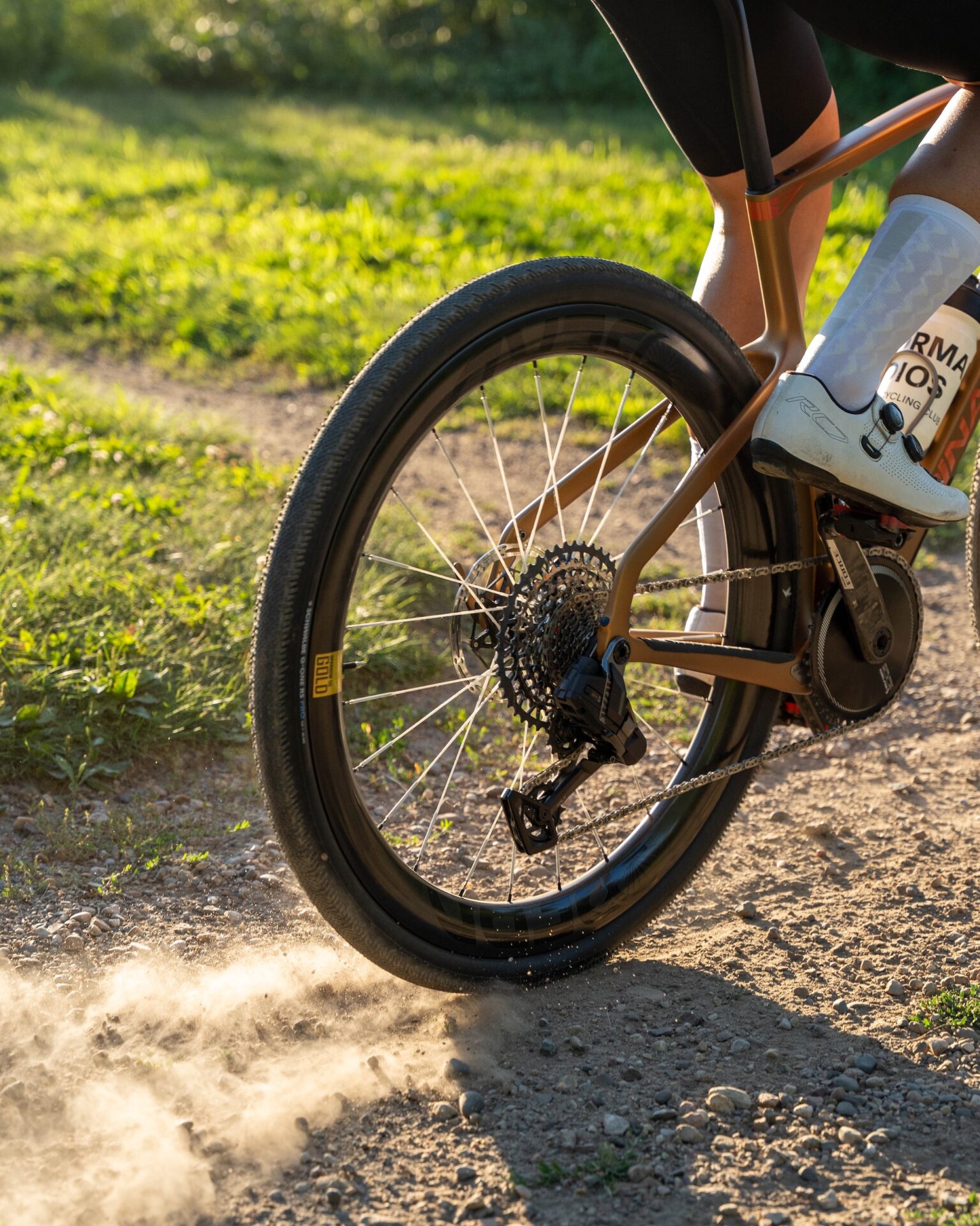 the Sparrow50 Gold Grvael wheels kicking up some dust