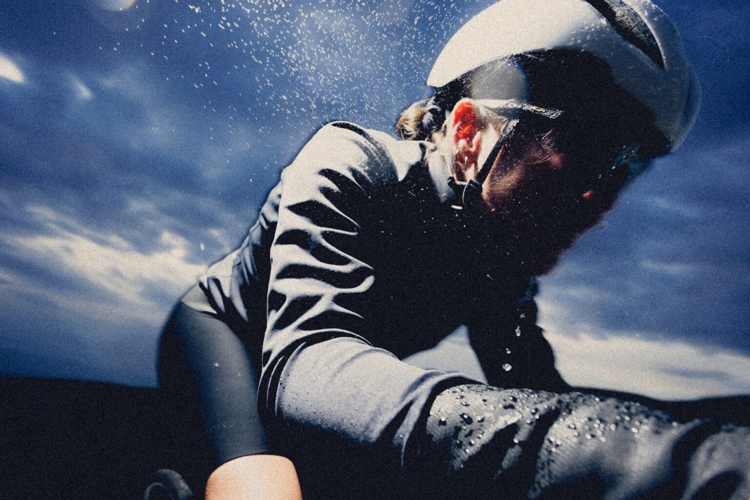Assos Drops New Equipe R Hydra Women’s and Mille GTS Sturmprinz Rain Jackets for Fall/Winter
