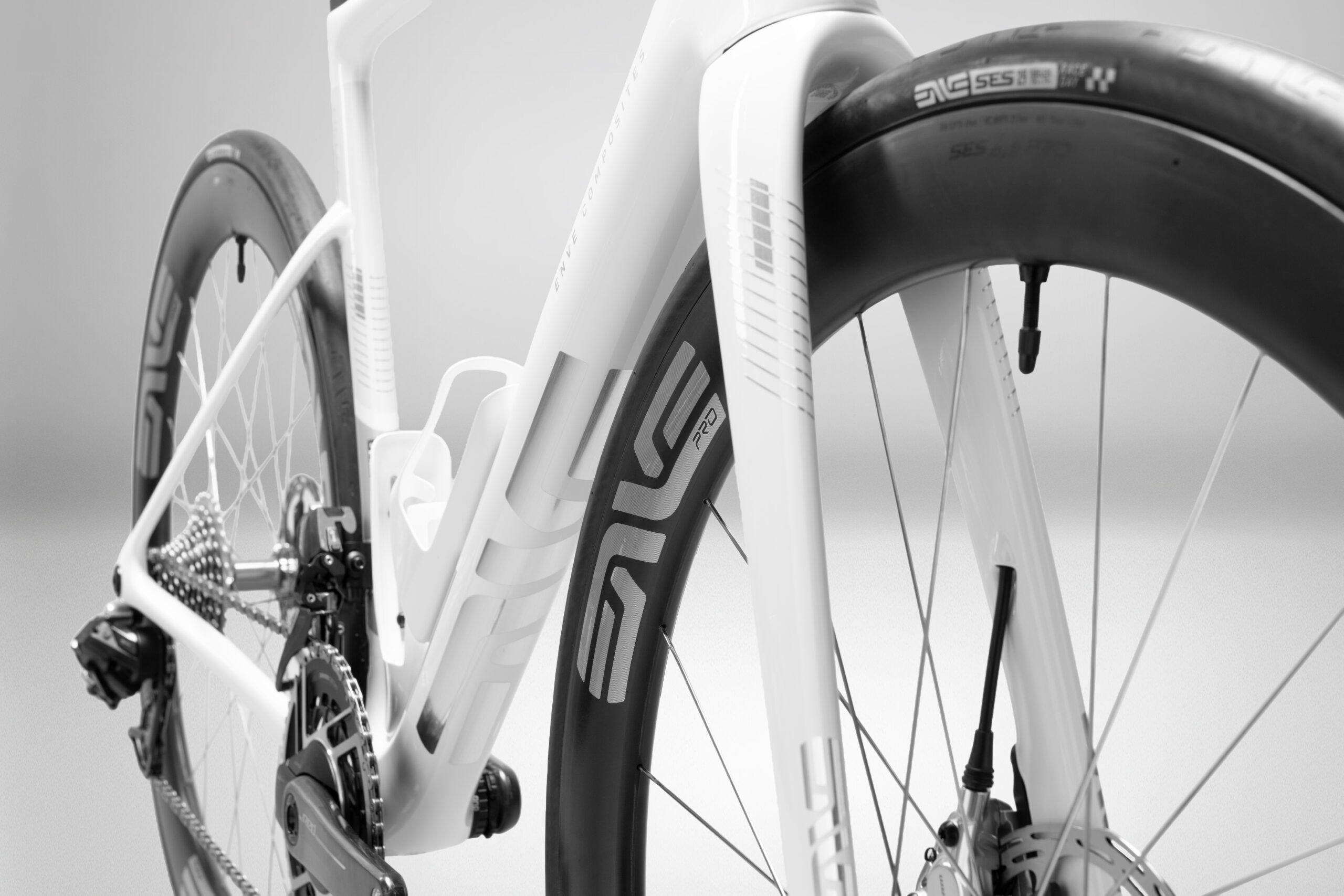 ENVE Melee v2 First Look cages front