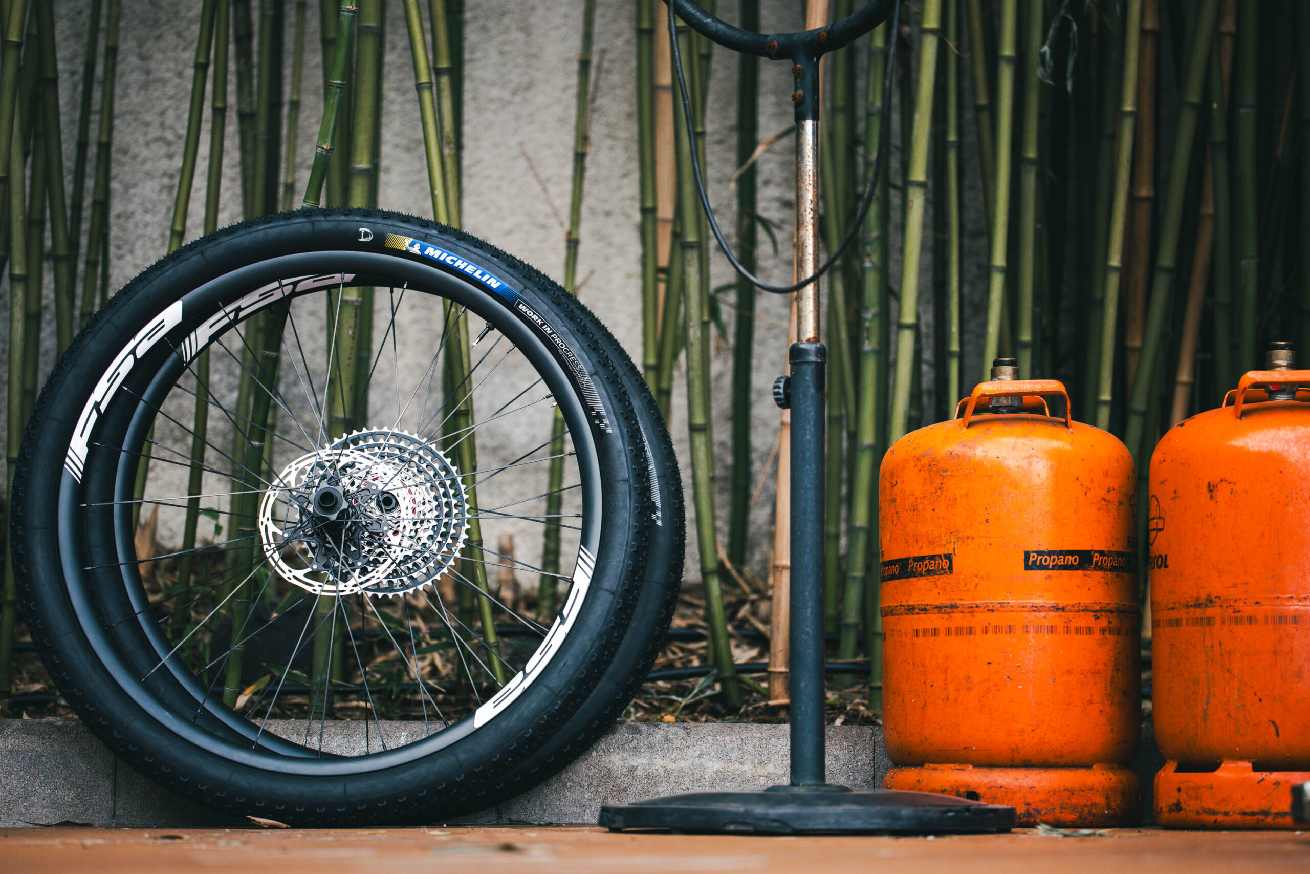 FSA KFX i30 Wheelset behind the scenes prep