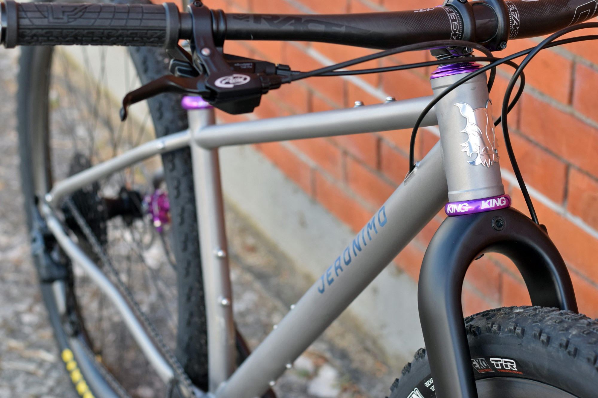 2026 Jerónimo Lorenzo Ti 32" titanium downcountry hardtail mountain bike, up close