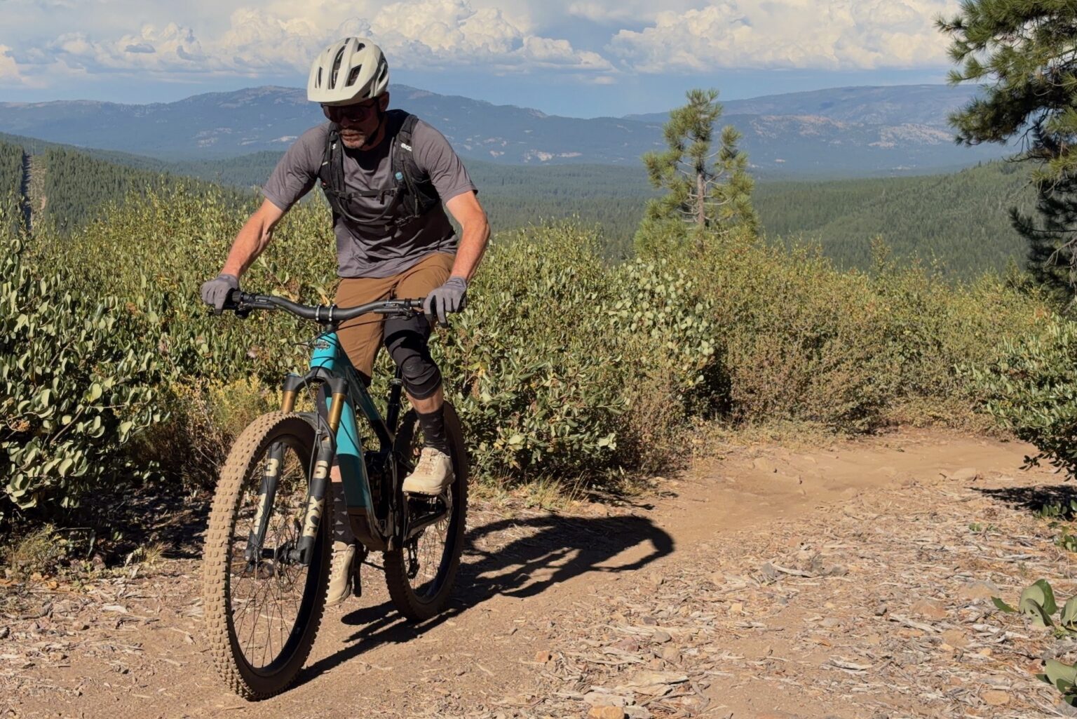 Review: KETL Mtn Apparel Skid Mark Shorts, Wayward Short-Sleeve Jersey, and Canyon Bib Liner