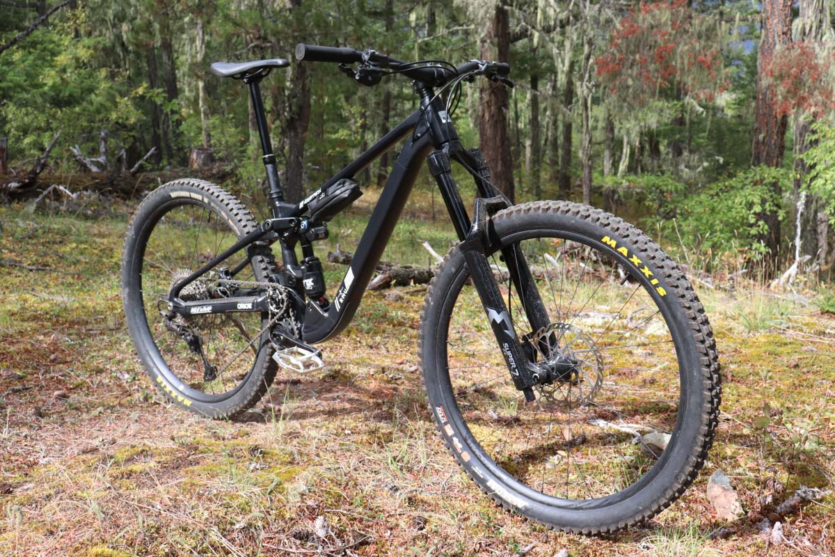 RMU Nighttrain, front angle