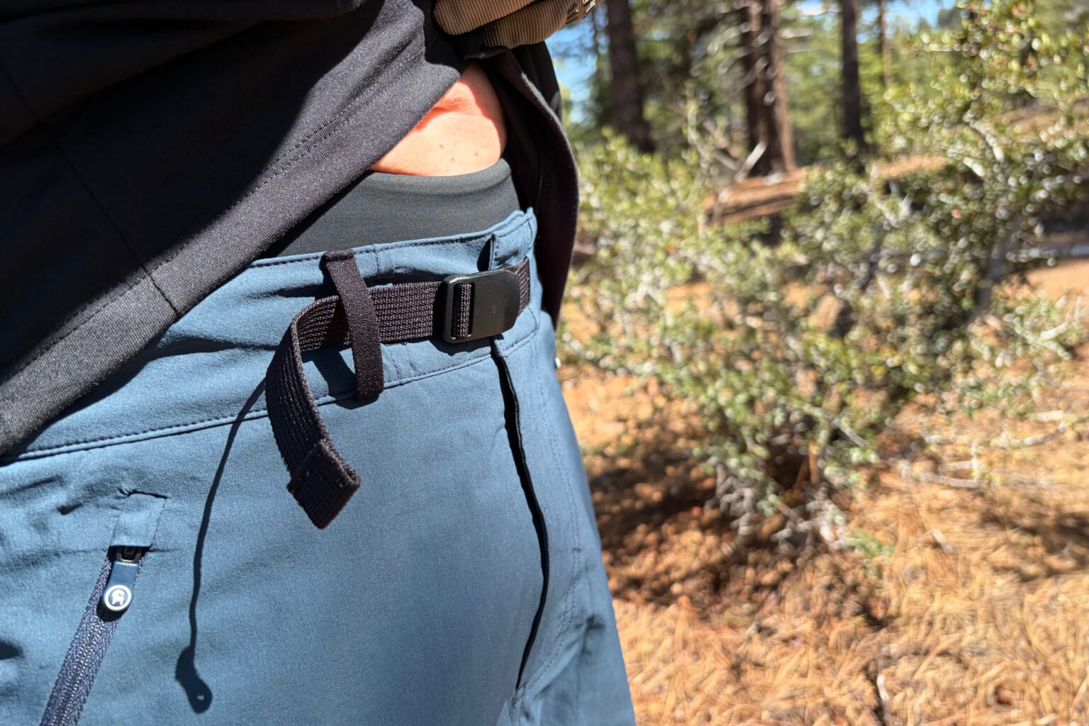 the integrated belt on the clickrock pants
