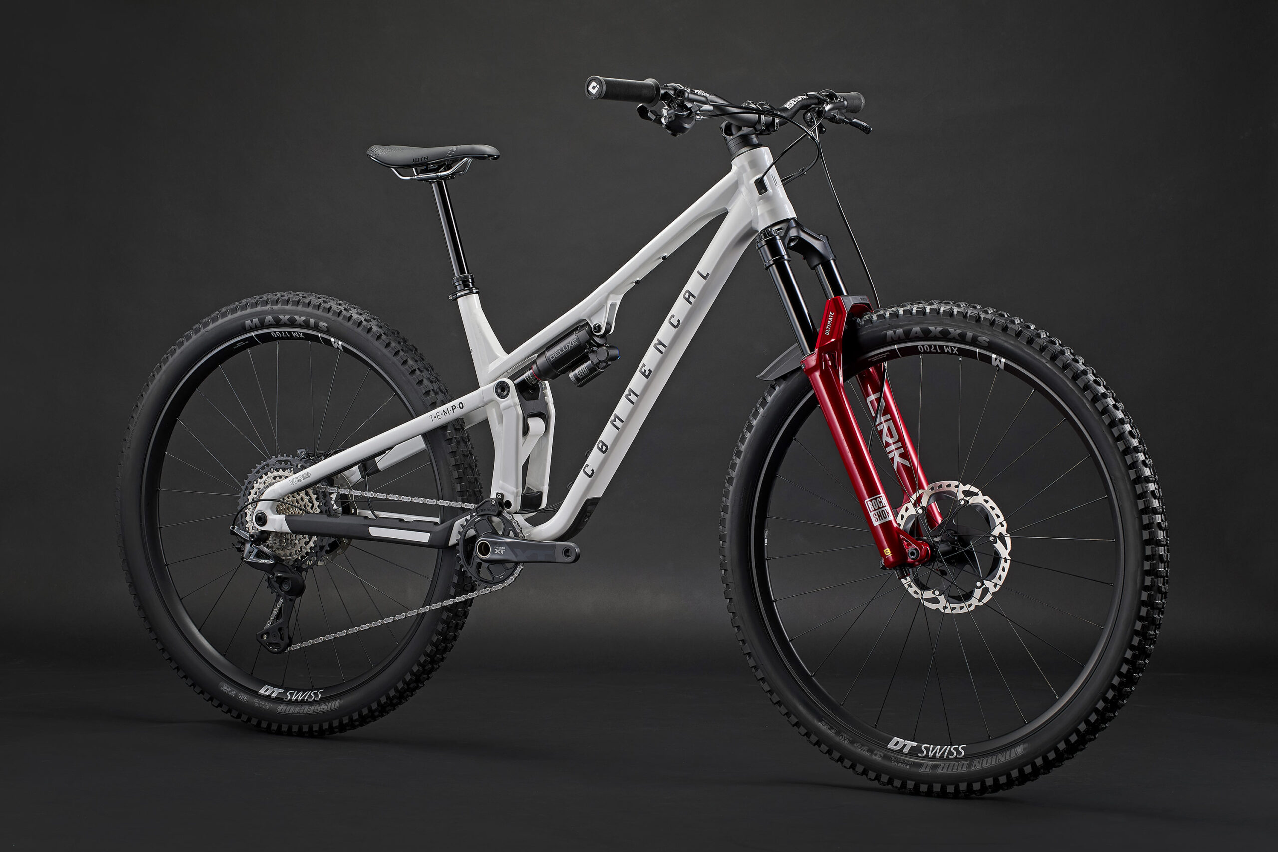 Commencal TEMPO V2 Alloy 29er Trail Bike Goes Back In Time, To A Better Standard