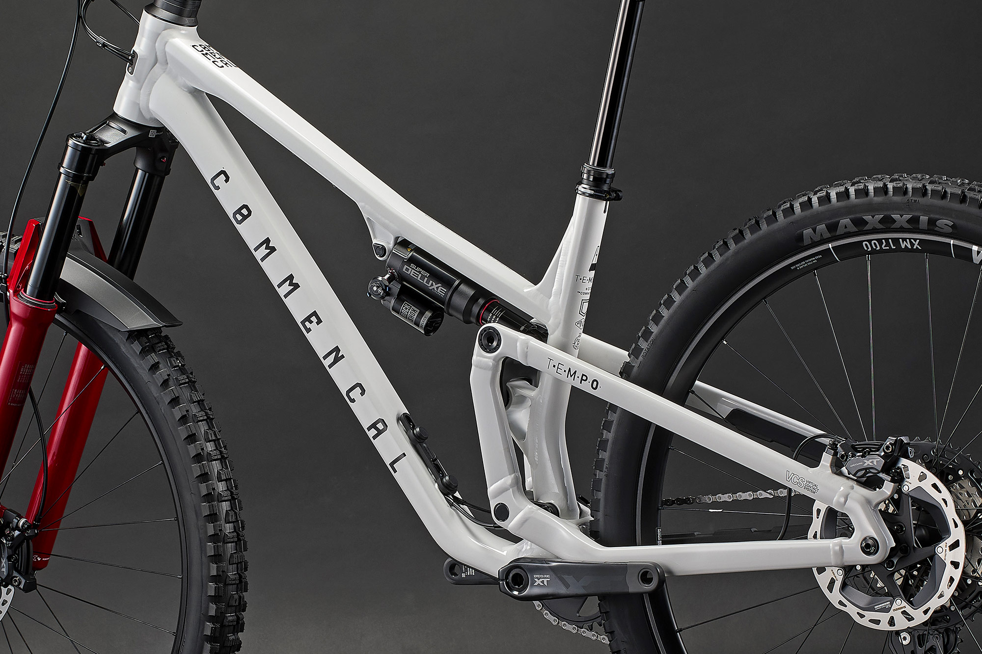 2026 Commencal TEMPO v2 alloy trail bike updated: non-driveside detail