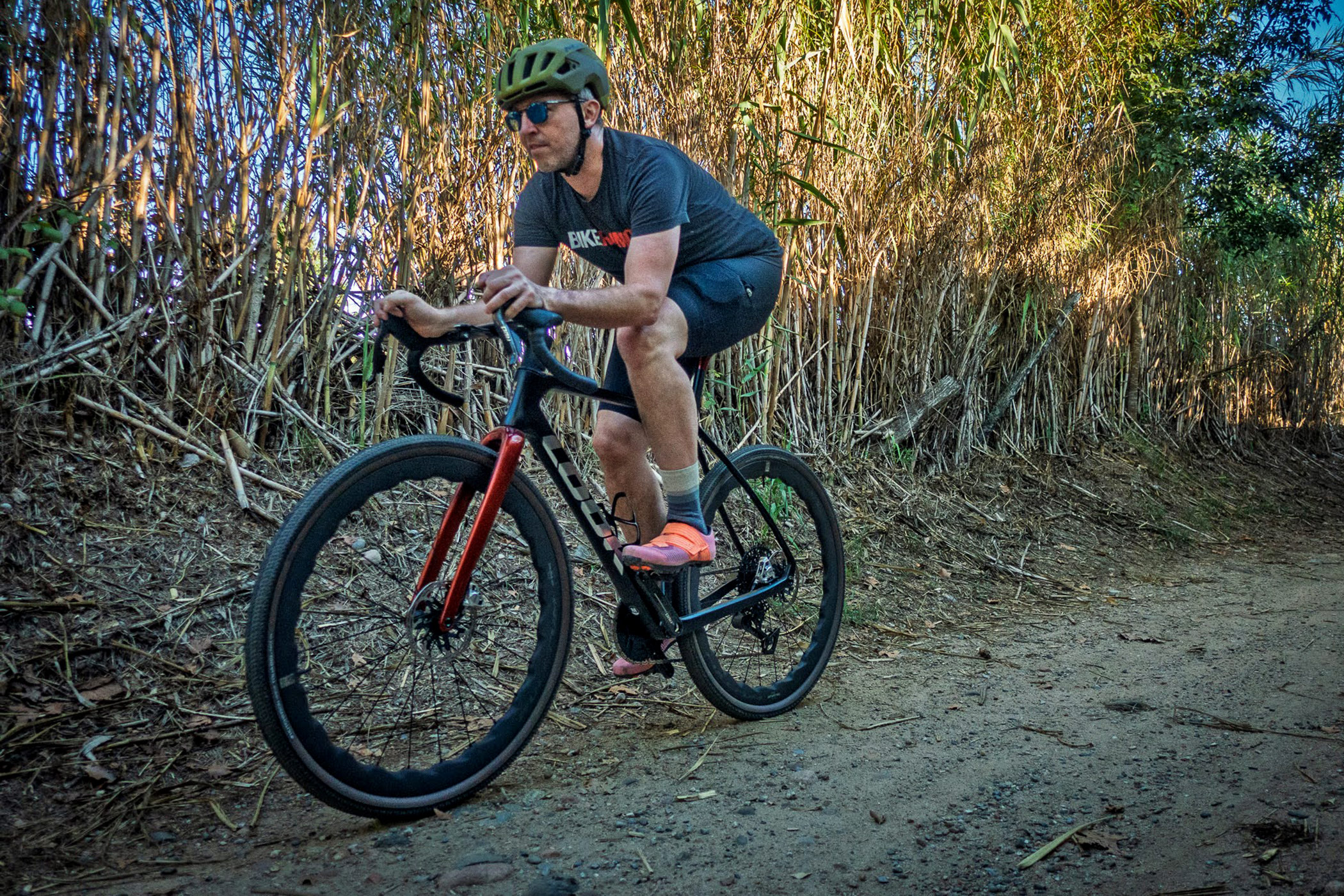 First Rides: LOOK G85 Cezal RS Gravel Race Bike is Light, Fast, Simple, And Still Comfortable