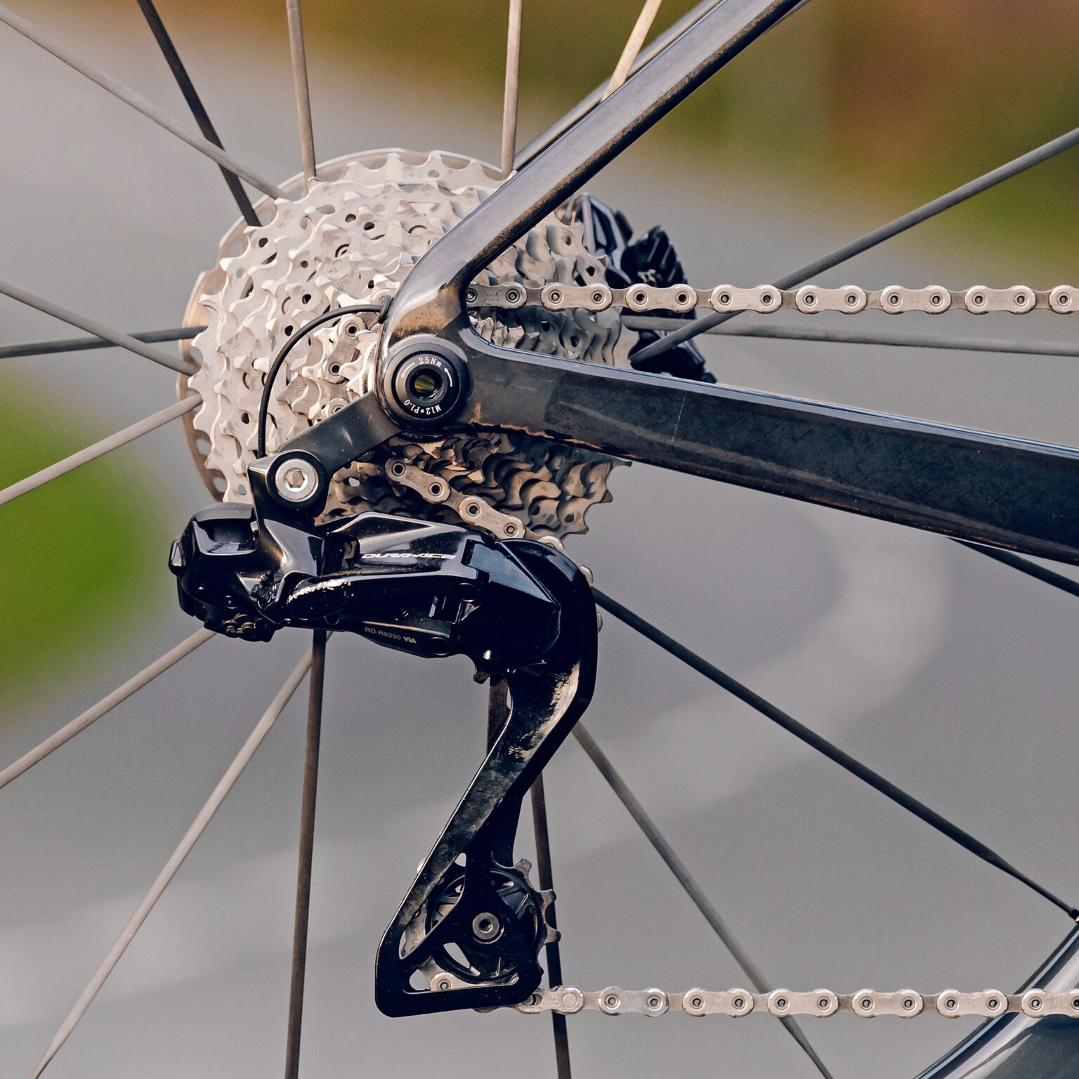 2027 BH Ultralight and aerodynamic carbon road bike: UDH and Di2