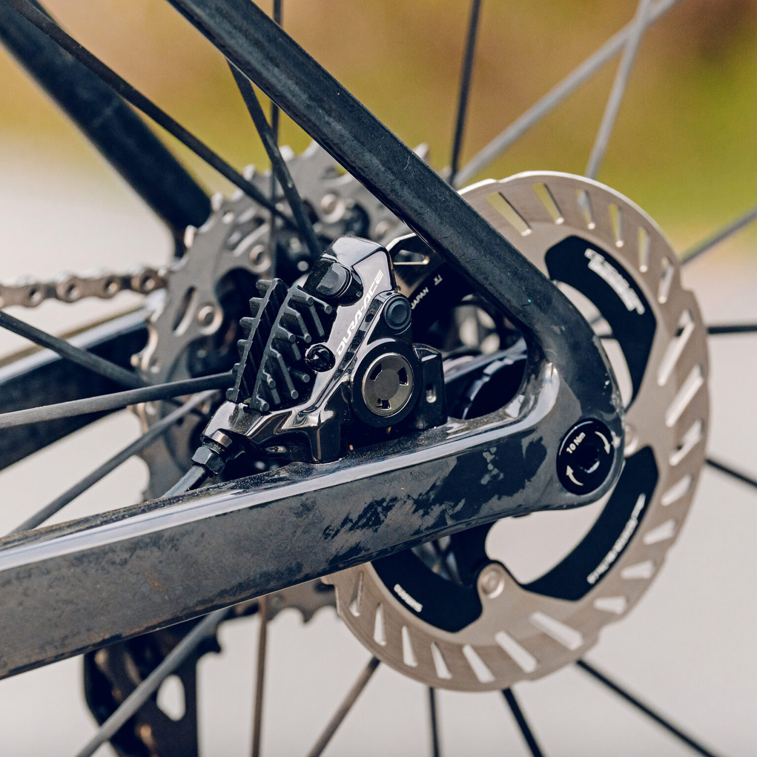 2027 BH Ultralight and aerodynamic carbon road bike: rear dropoutt