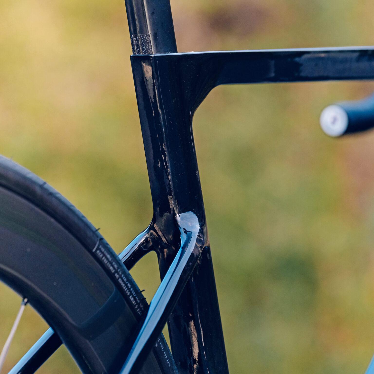 2027 BH Ultralight and aerodynamic carbon road bike: seat cluster
