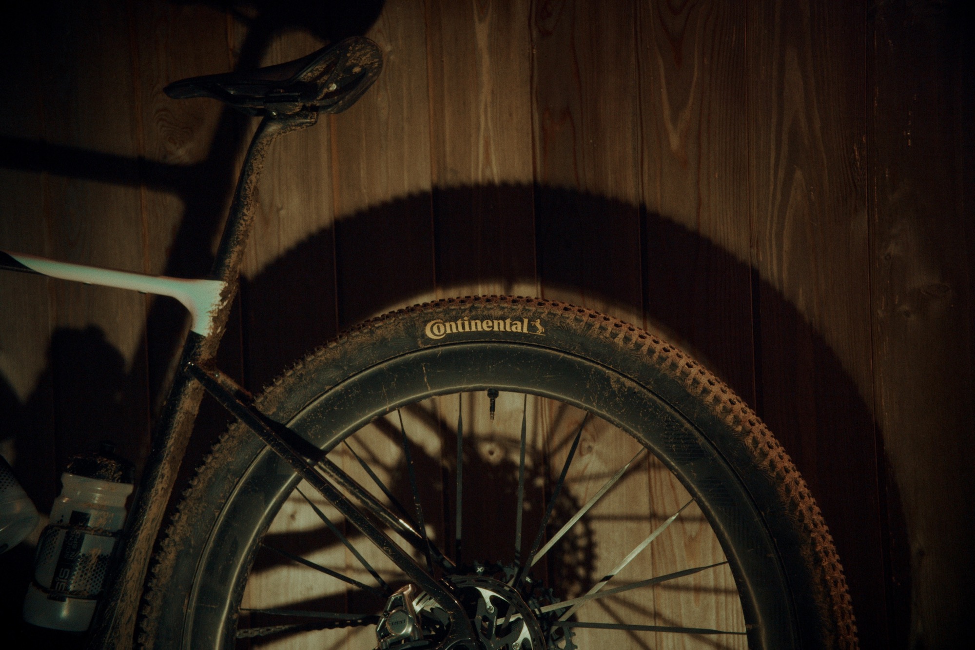 Continental Prepares For Our Big-Wheeled Future with Preview of the 32” Dubnital 