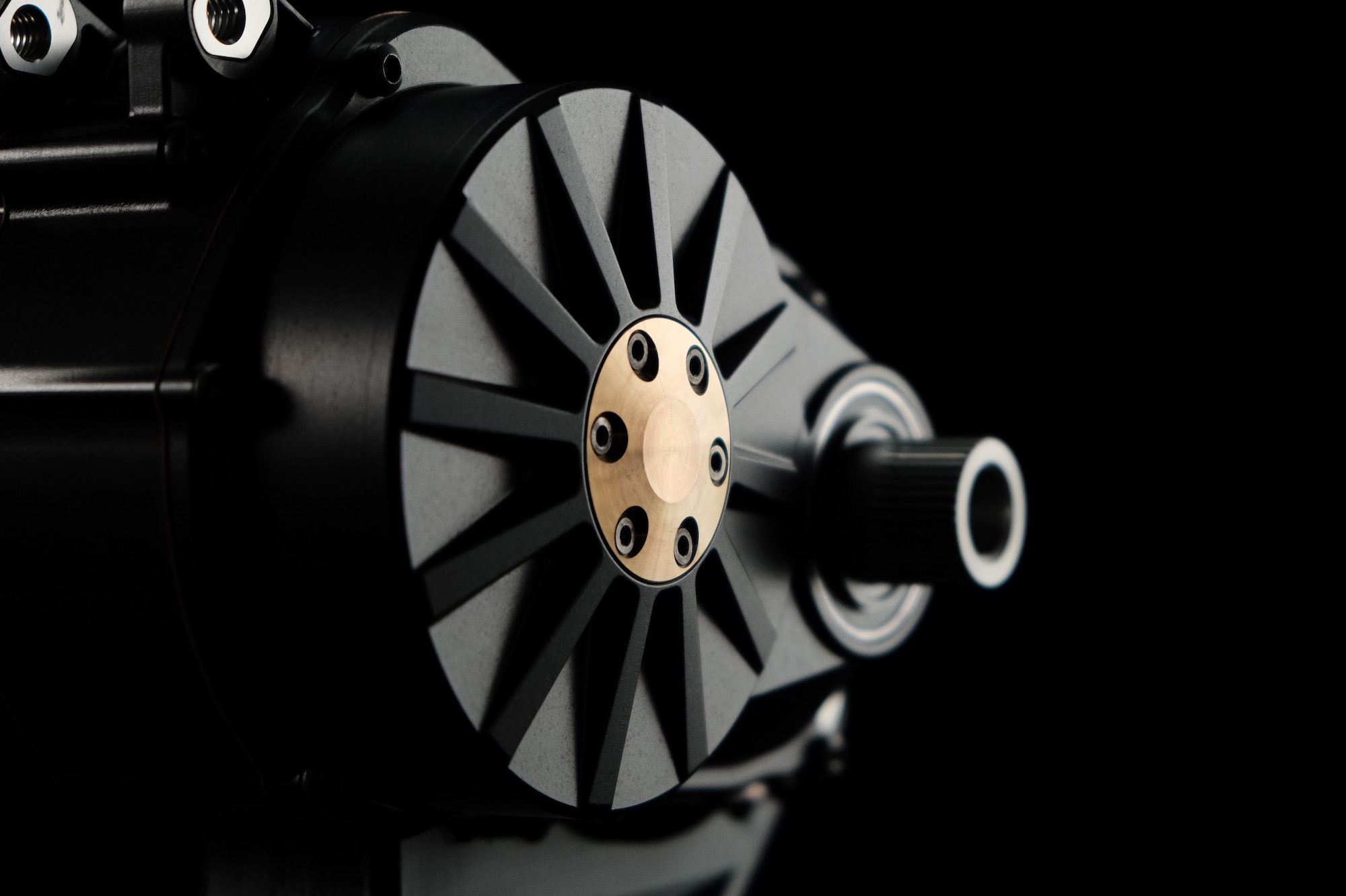 studio image of the Intradrive GD8 showing detail of the housing.