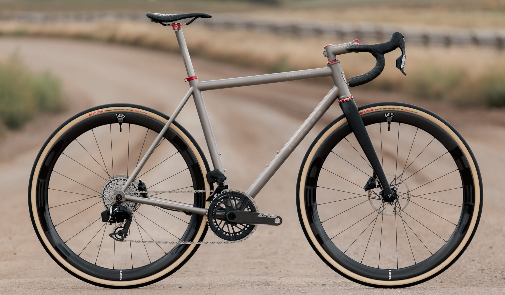 Moots County Line Splits the Difference Between Road and Gravel With 42mm Tire Clearance