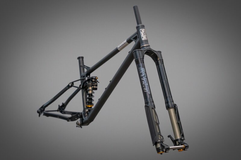 REEB and Cane Creek Announce Limited Edition STEEZL x Invert Enduro Chassis Kit