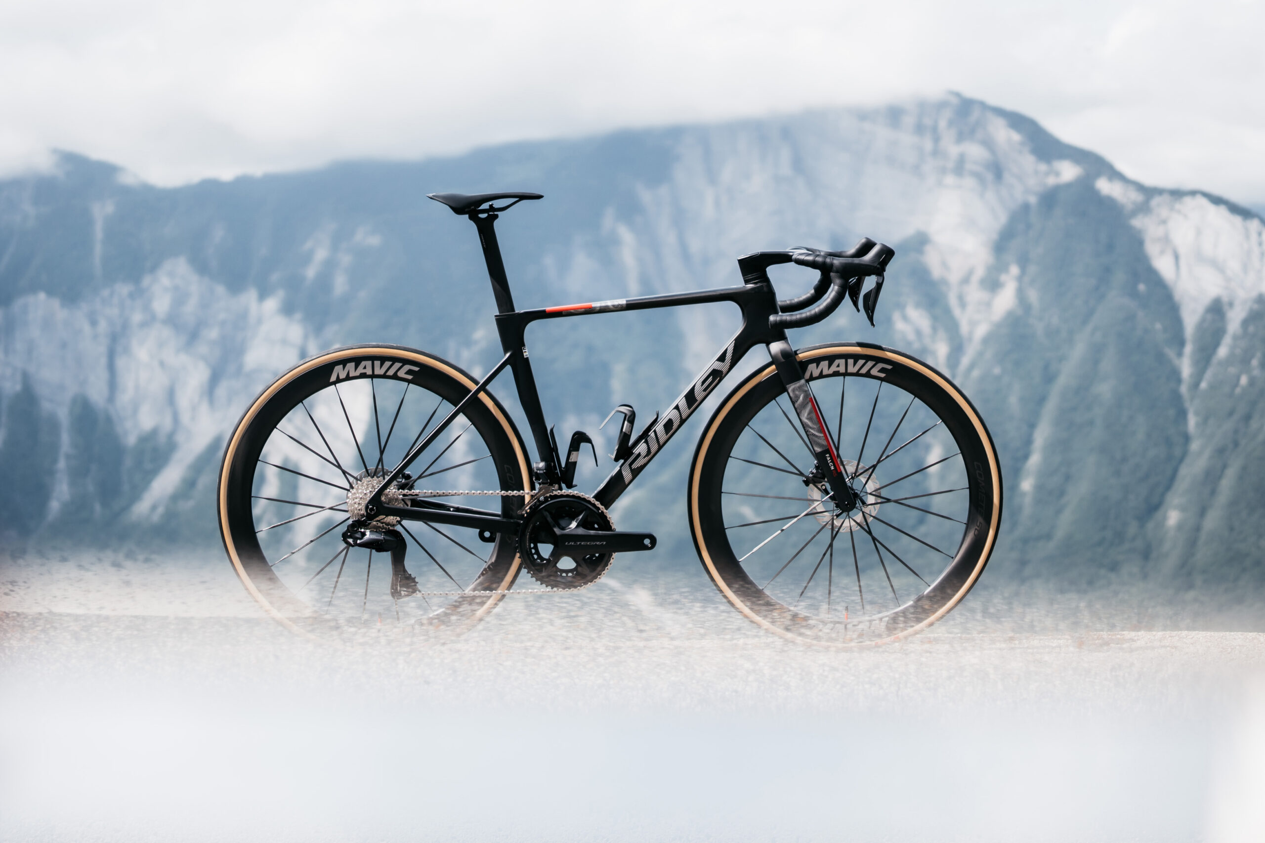 New Ridley FALCN RS 2.0 Drops to a 705g Frame With a Much More Aggressive Fit