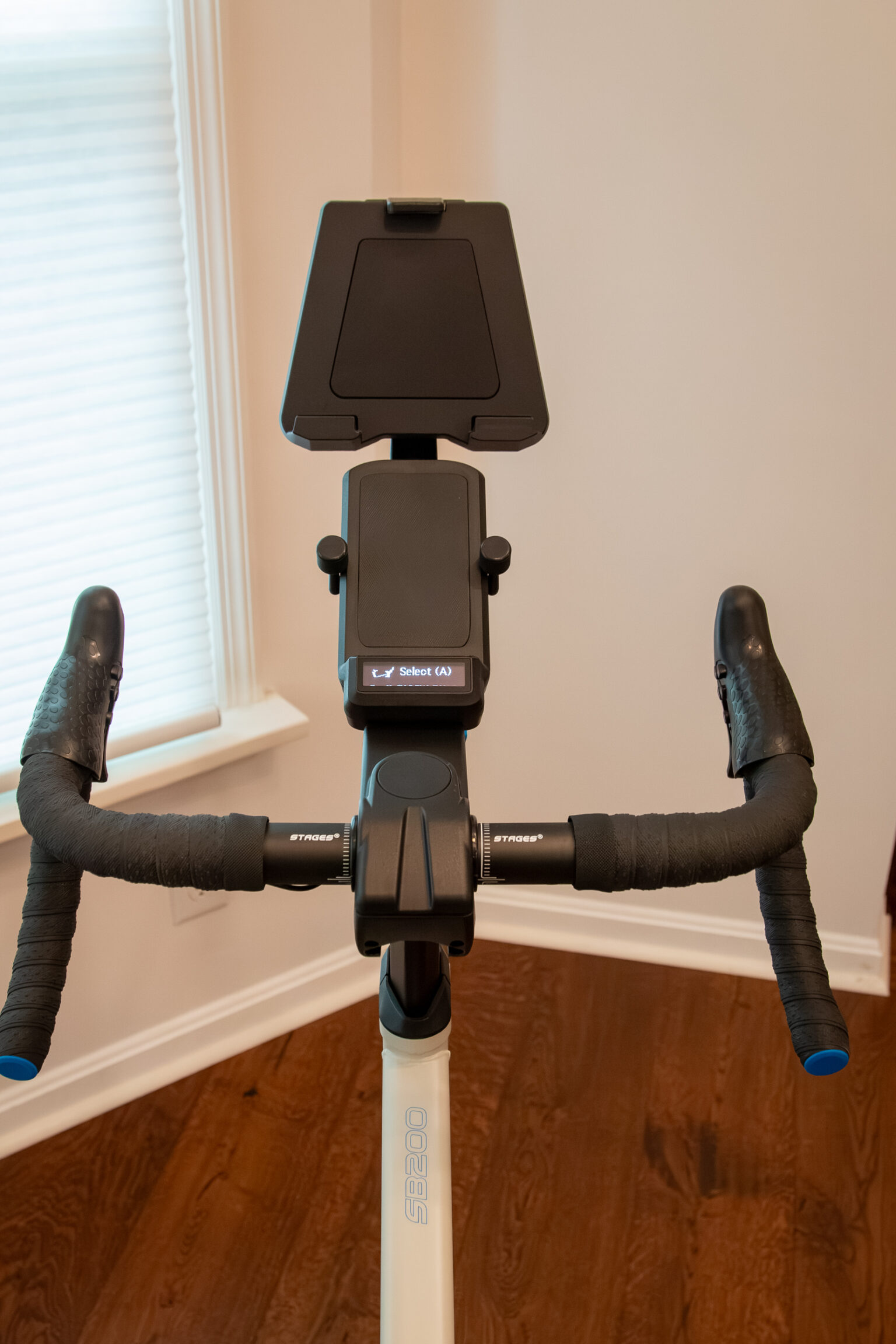 Stages SB200 phone holder