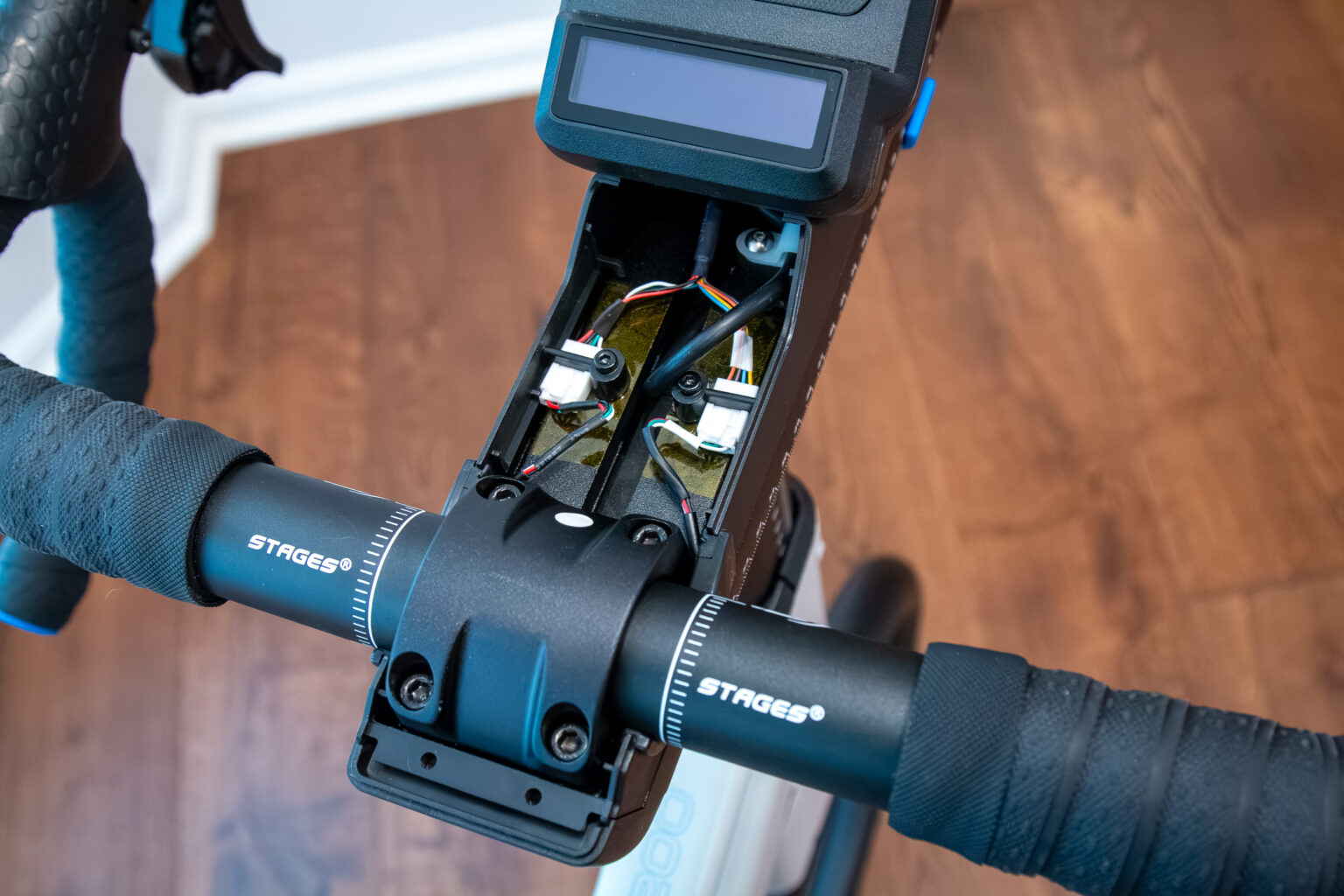 Stages SB200 wiring in stem