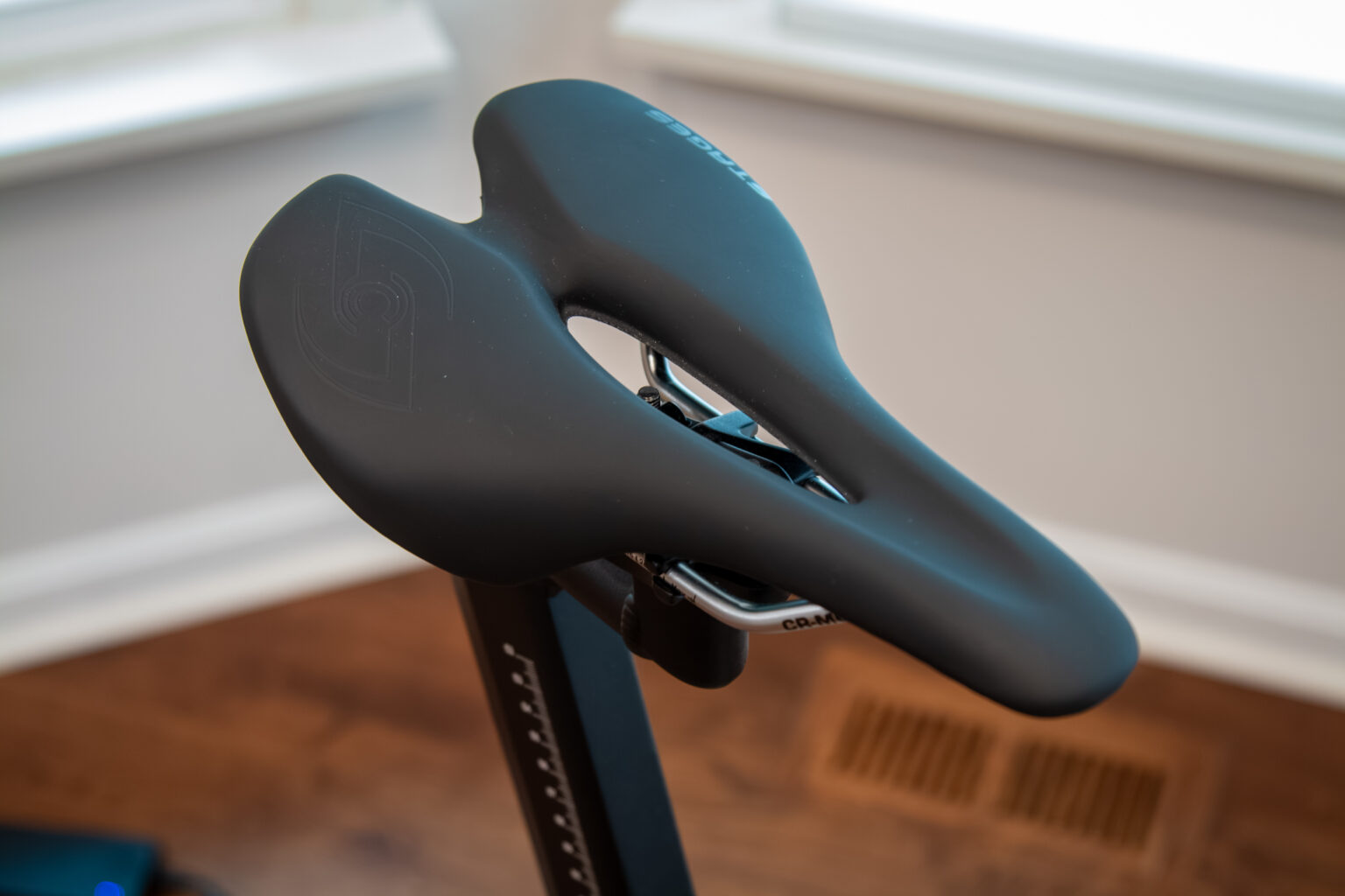 Stages SB200 saddle